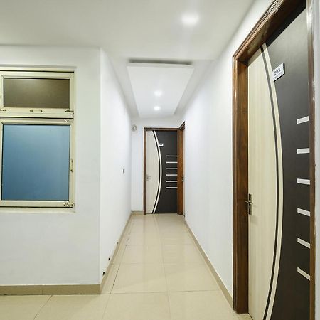 Fabhotel The Royal Residency Nova Deli Exterior foto